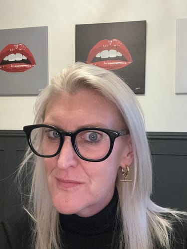 Customer photo review of The Piha T-bar Hoops