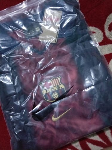 Customer photo review of BARCELONA Travis Scott Retro