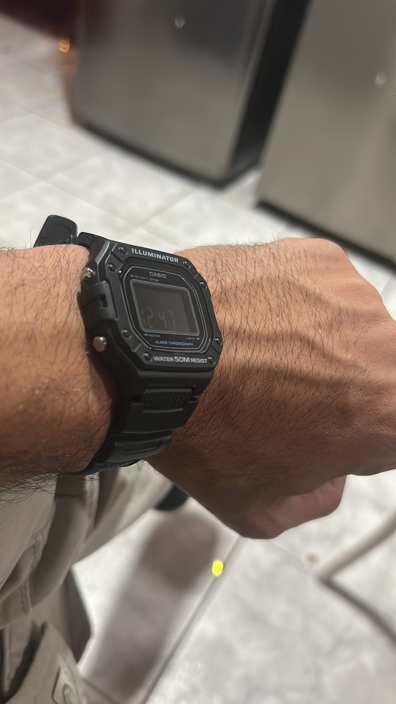 Customer photo review of Reloj Casio Vintage W-218H-1BVDF Pantalla Negativa
