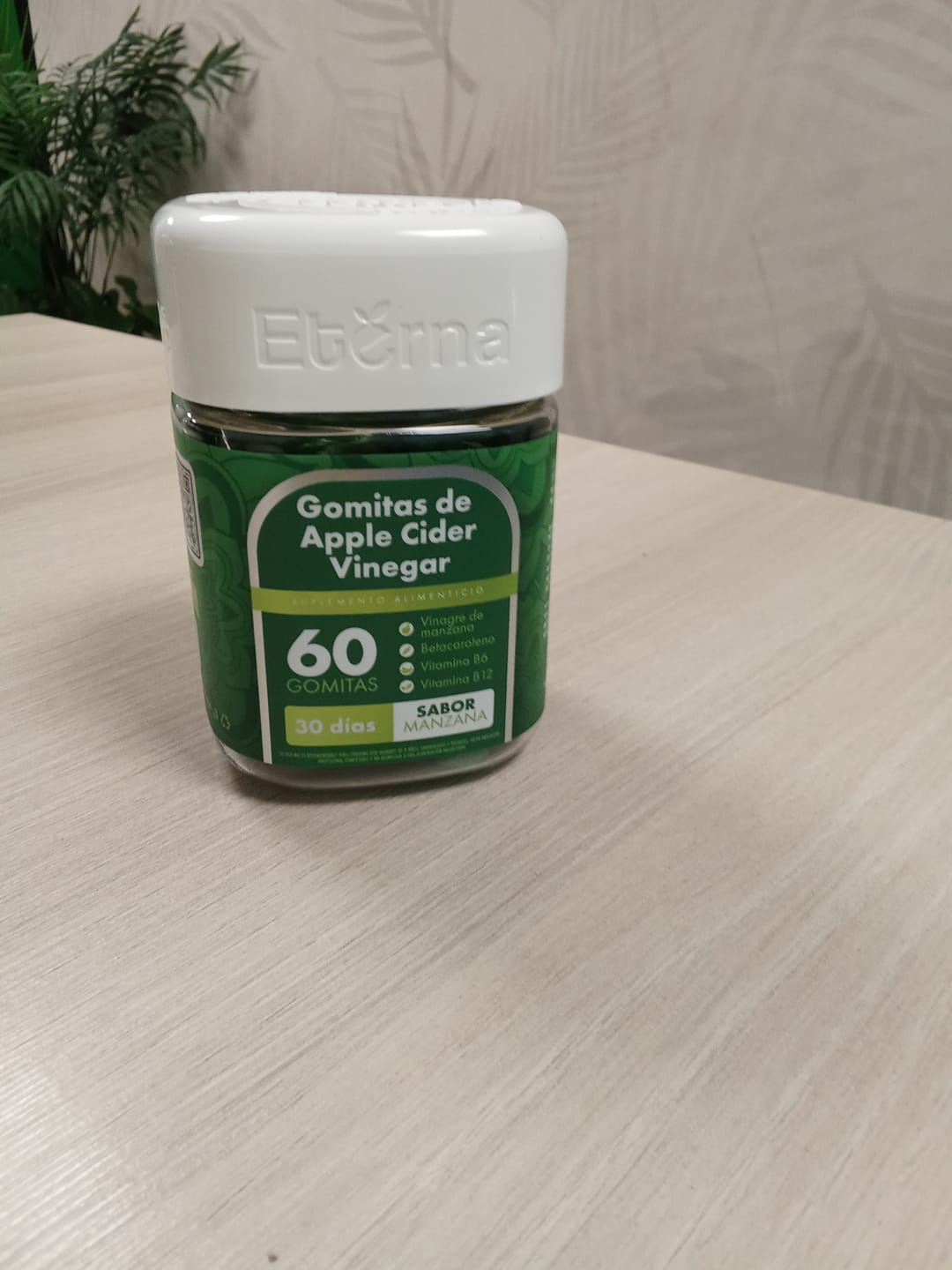 Customer photo review of Gomitas de Vinagre de Manzana