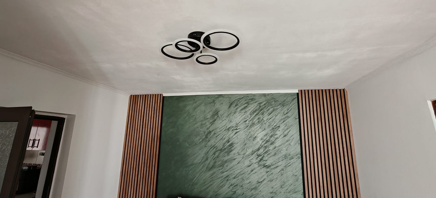 Customer photo review of Lustra LED 2+2 CIRCLE BLACK Echivalent 400W Telecomanda