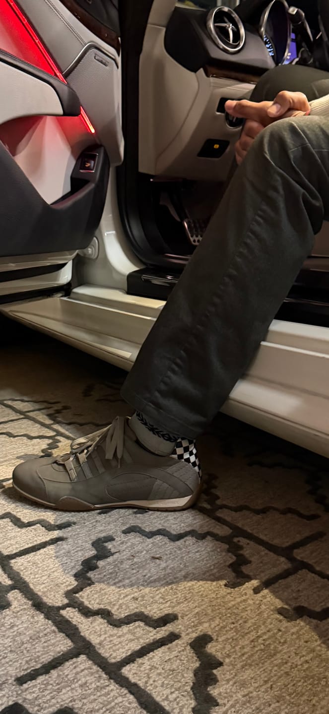 Customer photo review of Men's Racing Sneaker in Titanium Grey