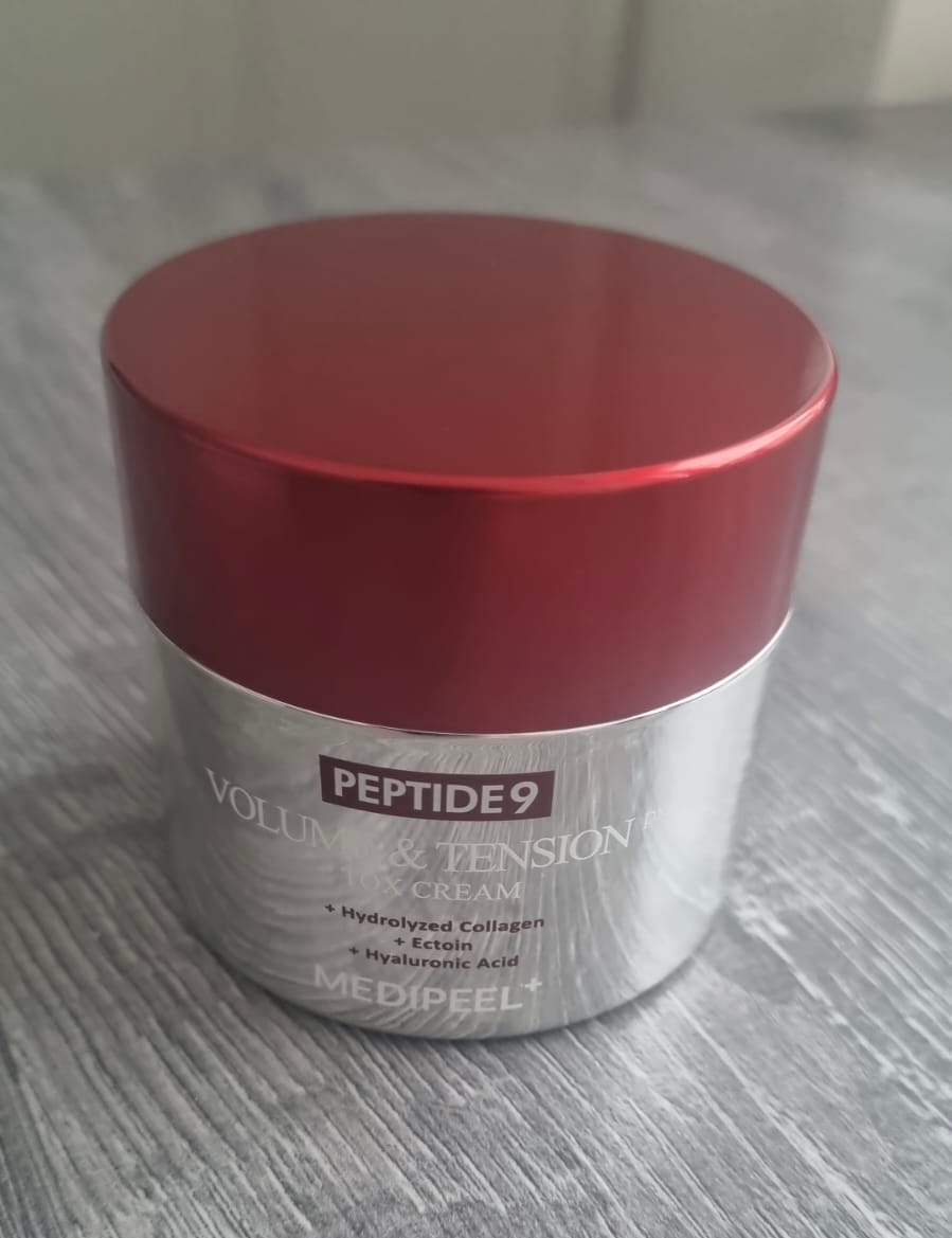 Customer photo review of Pretnovecošanas liftinga krēms ar peptīdiem Medi-Peel Peptide 9 Volume & Tension Tox Cream Pro