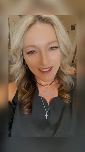 Customer photo review of Flora Lash Kit