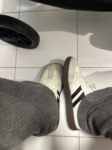 Customer photo review of Linden - Zapatos De Punta Ancha
