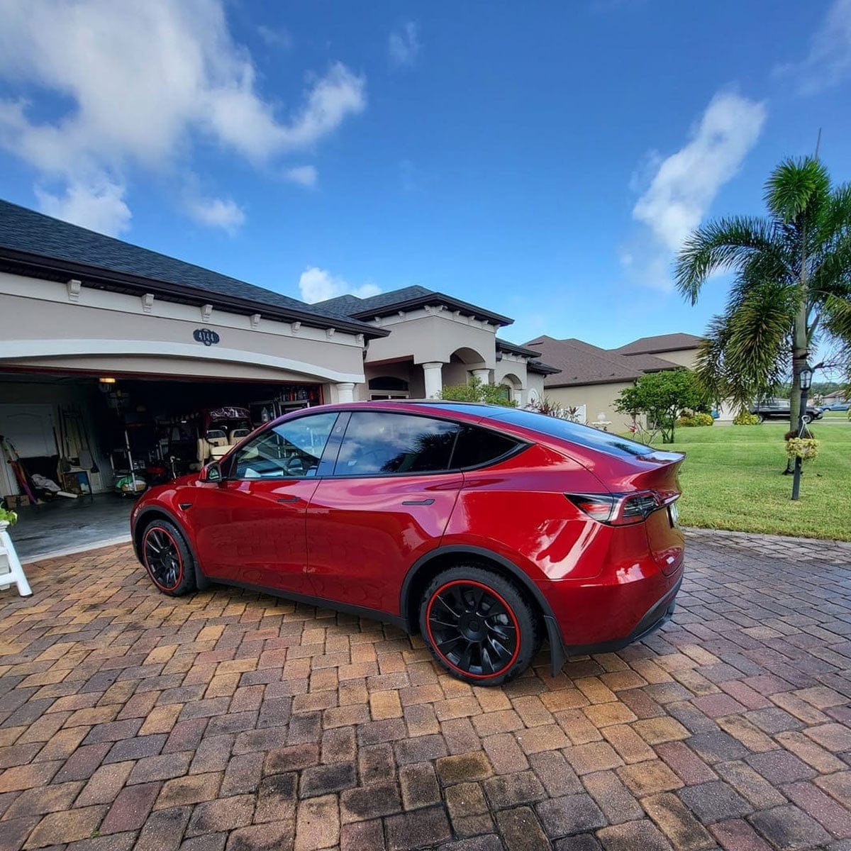 Customer photo review of Aluminum Alloy Wheel Rim Protector Rim Case for Tesla All Models (4 PCS) (2012-2025)