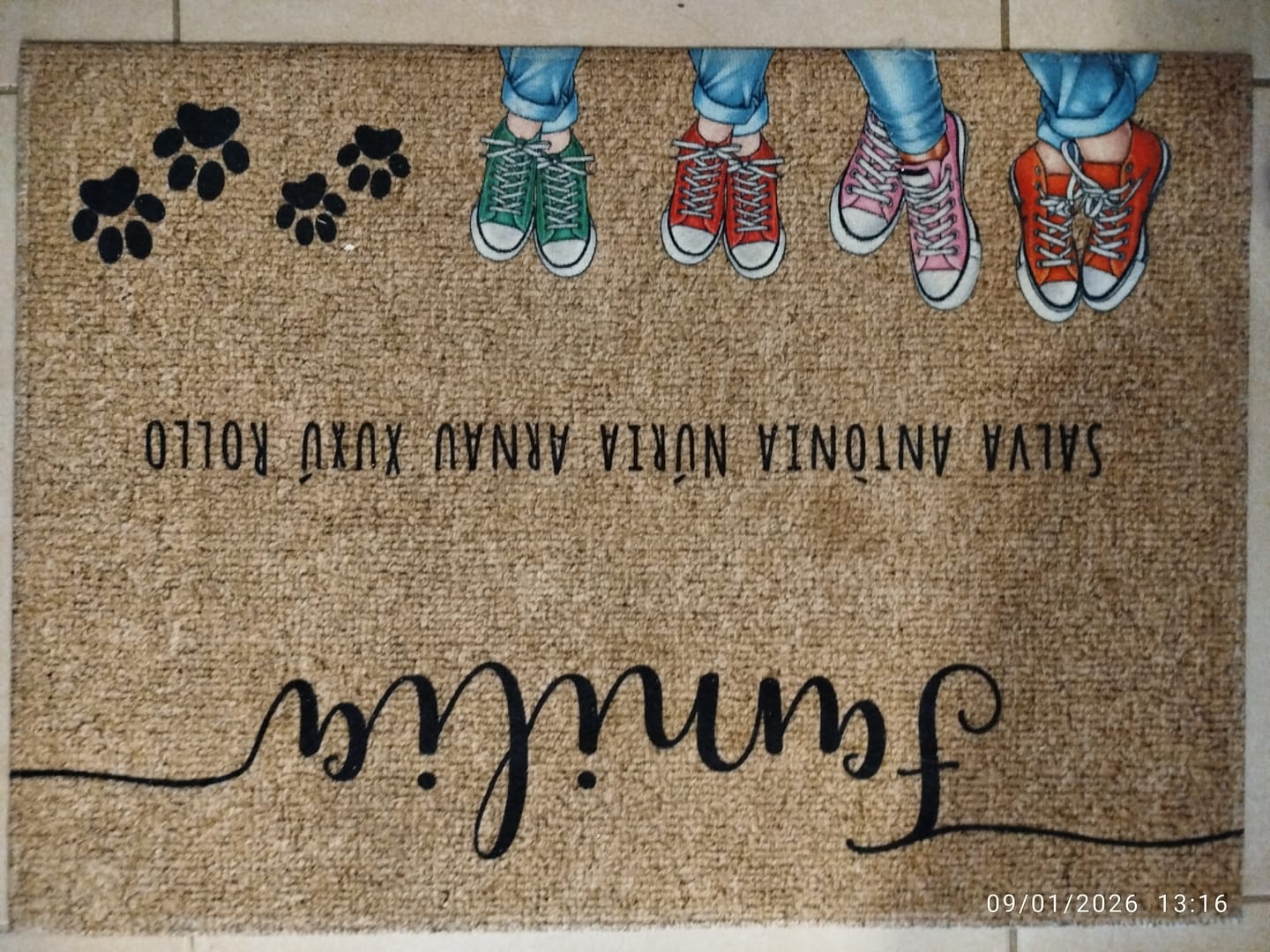 Customer photo review of Zapatos y patas - Felpudo personalizado