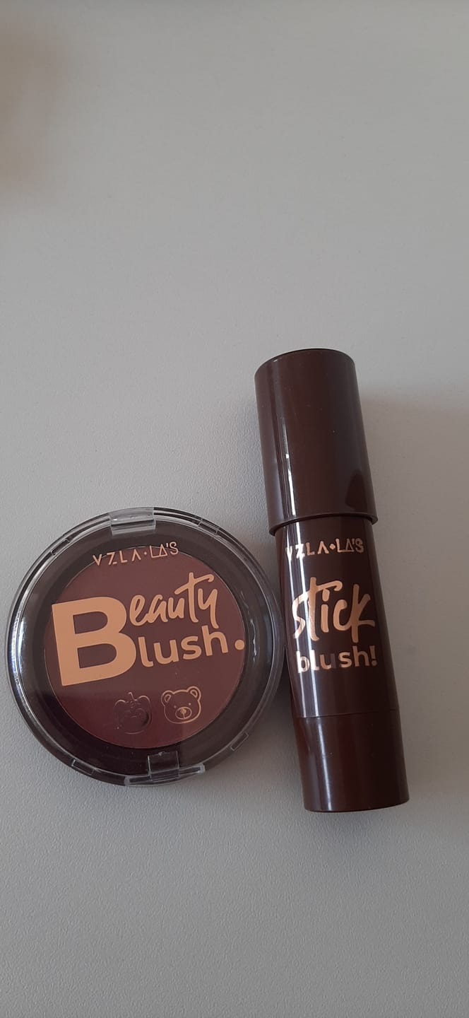 Customer photo review of Kit Blushes Red Mocha Vizzela + La's