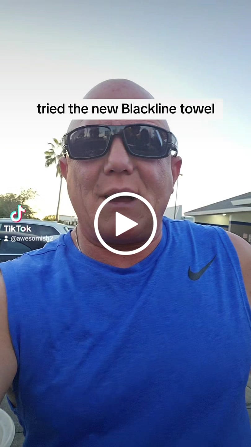 Customer video review of BLACKLINE® SLIM TWISTED-LOOP DRYING TOWEL
