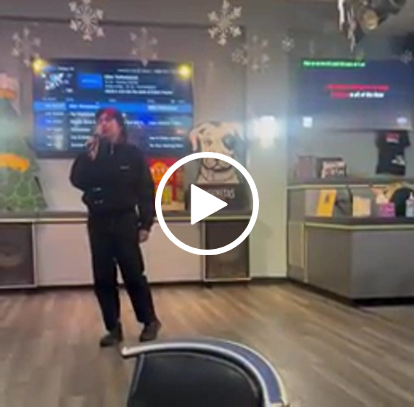 Customer video review of Aelfric Eden Boxy Fireman Clasp Jacket
