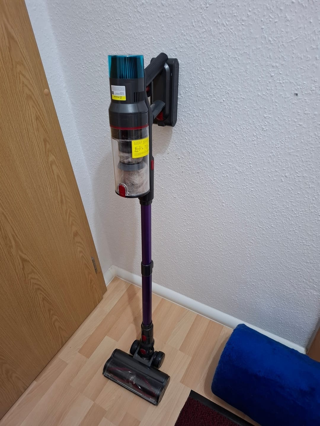 Customer photo review of Aspirapolvere senza fili V1 Ultra – Motore ultra-potente da 100.000 giri/min per prestazioni eccezionali