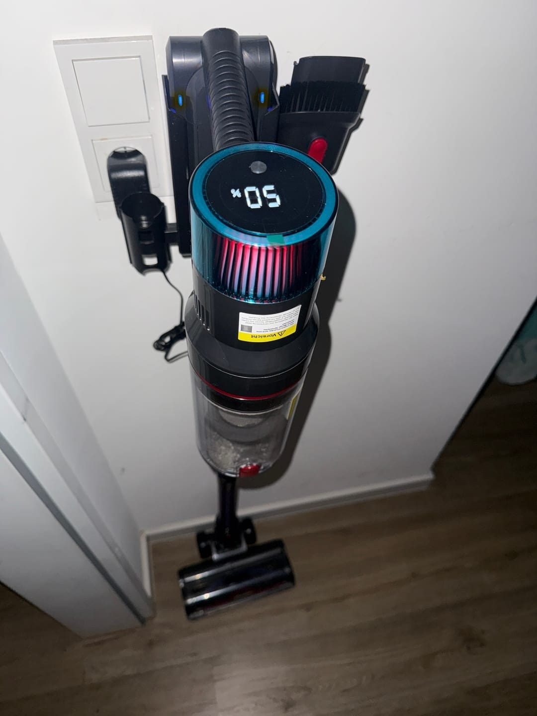 Customer photo review of Aspirapolvere senza fili V1 Ultra – Motore ultra-potente da 100.000 giri/min per prestazioni eccezionali