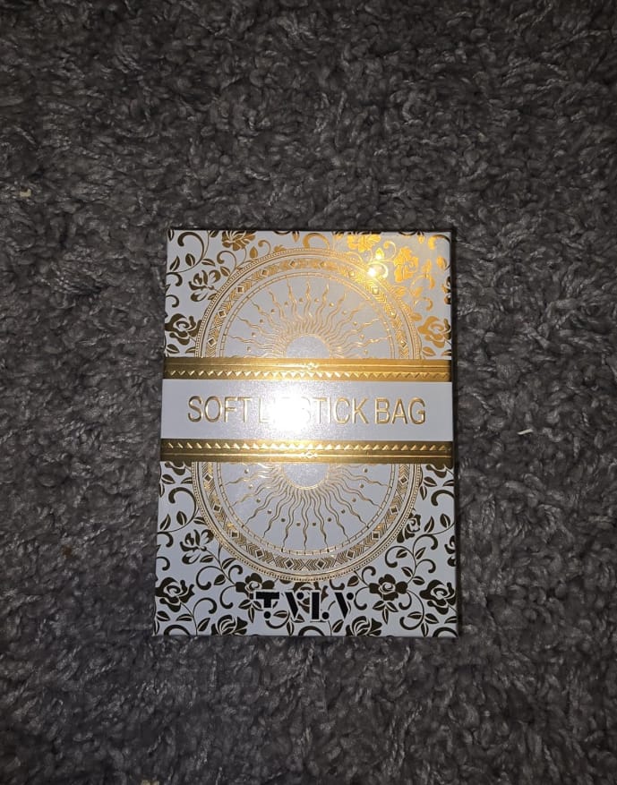 Customer photo review of Velvet Kiss Trio