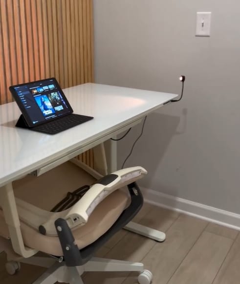 Customer photo review of S4 Premium Stylish Desk Chair