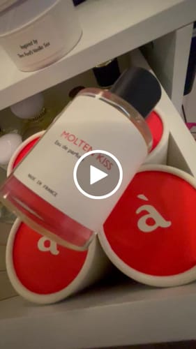 Customer video review of Molten Kiss