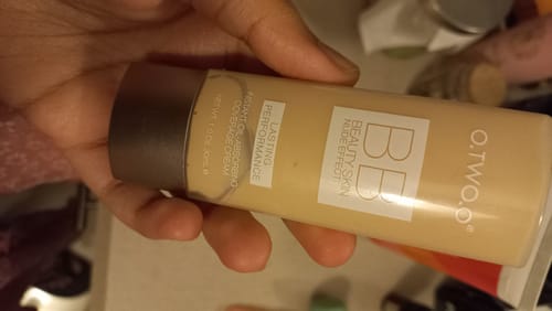 Customer photo review of O.TWO.O BEAUTY SKIN NUDE EFFECT BB CREAM