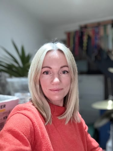 Customer photo review of Face Framing Layers / Clip In Extensions / Human Hair / 14 inches / 15 grams