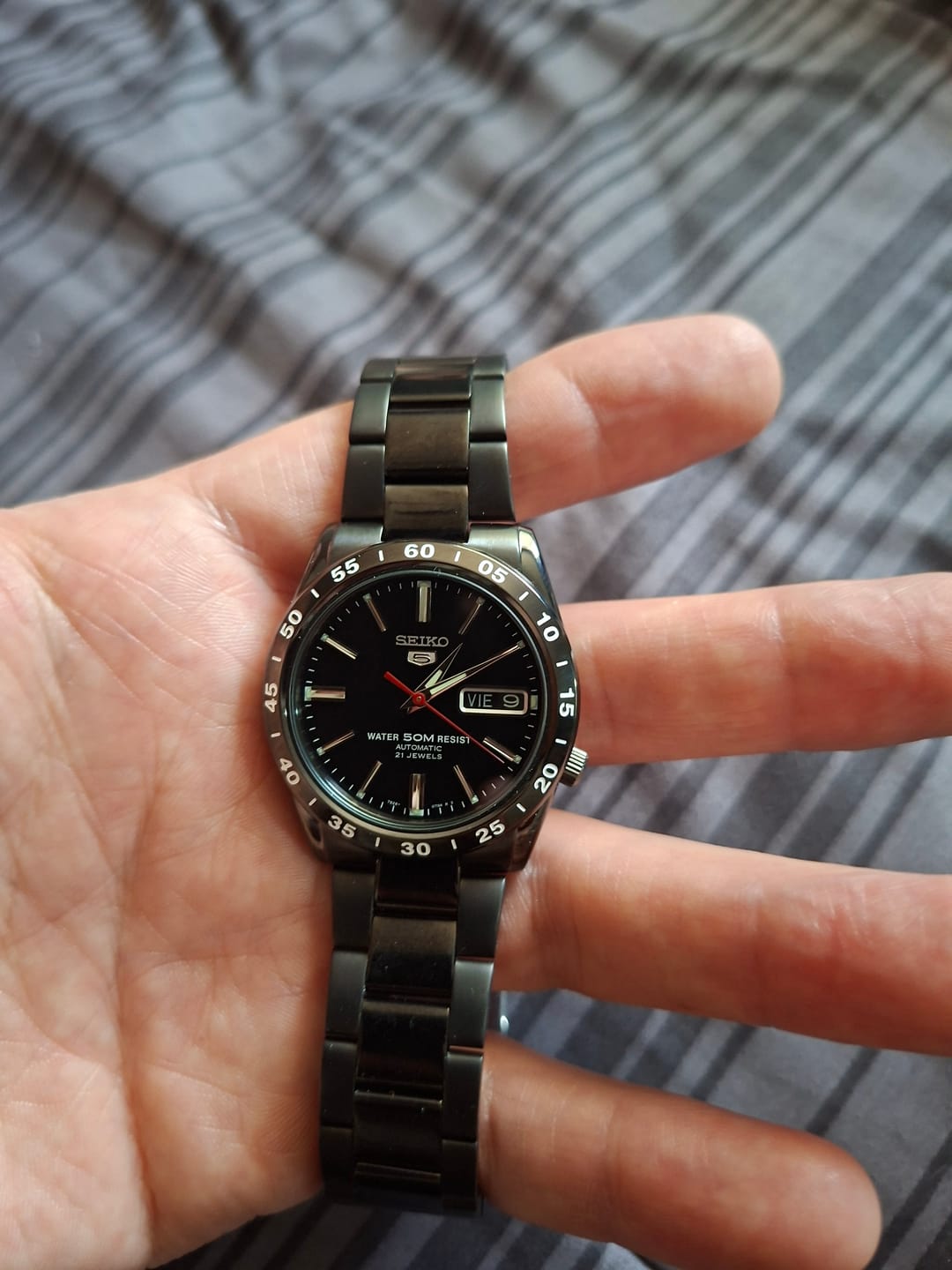 Customer photo review of Reloj Seiko 5 Análogo Automático SNKE03KC Metálico 36mm