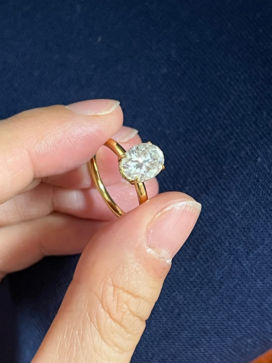 Customer photo review of S925 Moissanite 2.0 Ct ～5.5 Ct Oval Cut Yellow Gold/White Gold Promise Ring For Women
