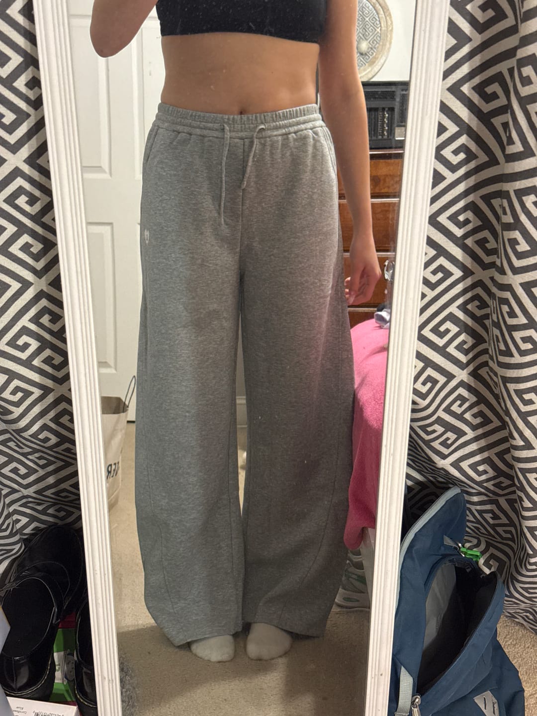 Customer photo review of Aelfric Eden Baggy Sweatpants