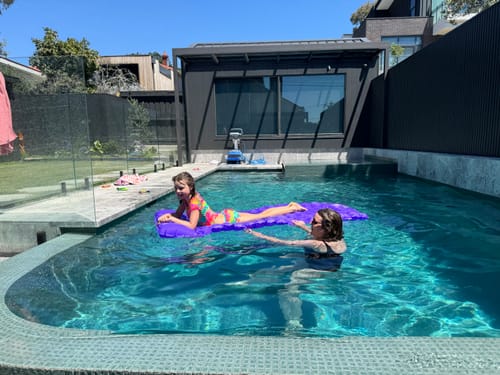 Avis photo d'un client sur MATELAS GONFLABLE COZIYA