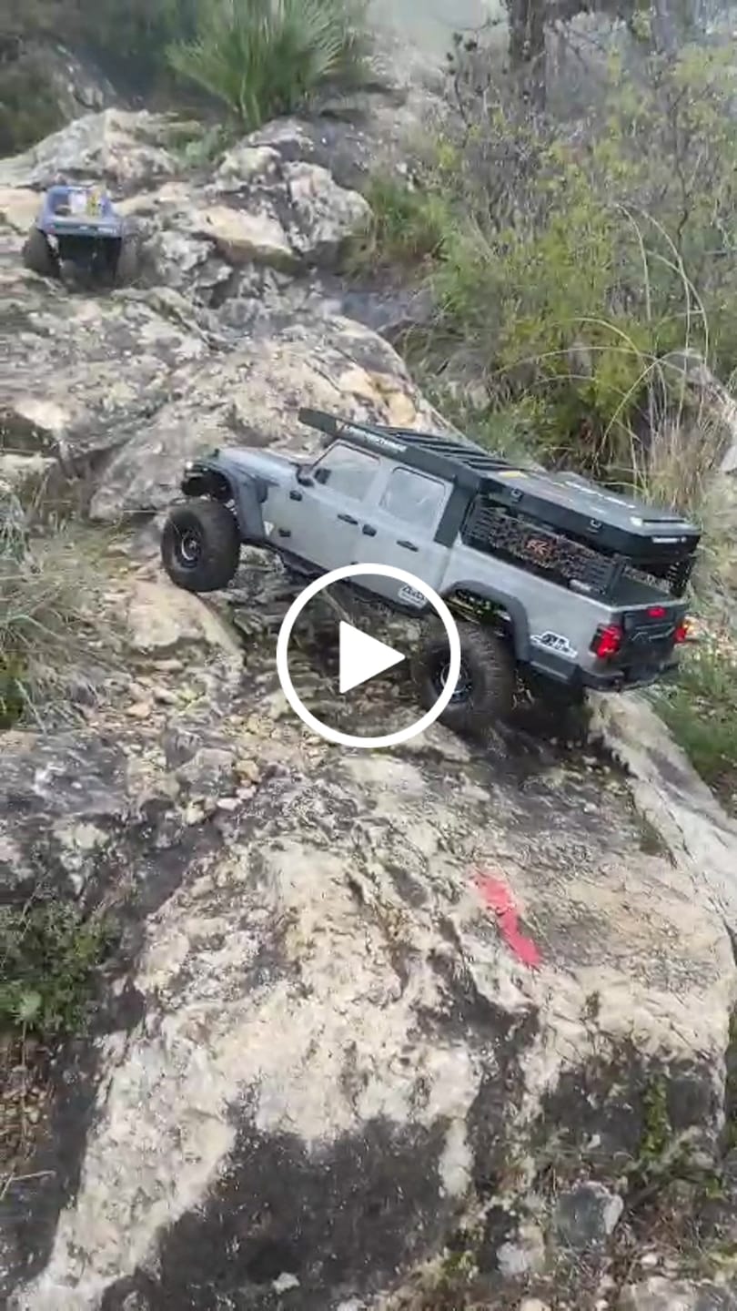 Customer video review of 1/7 Scale 4WD Brushless RTR RC Crawler JK07Pro