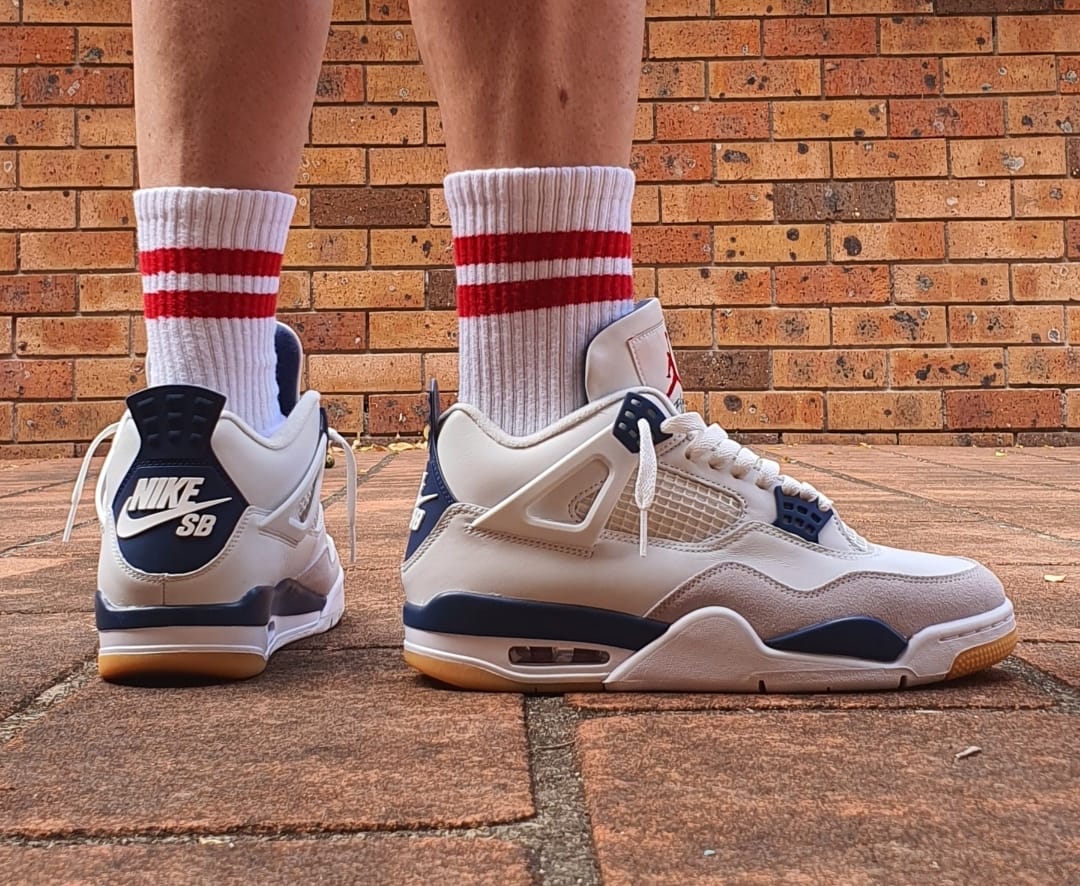 Customer photo review of Nike Air Jordan 4 SB "Navy"