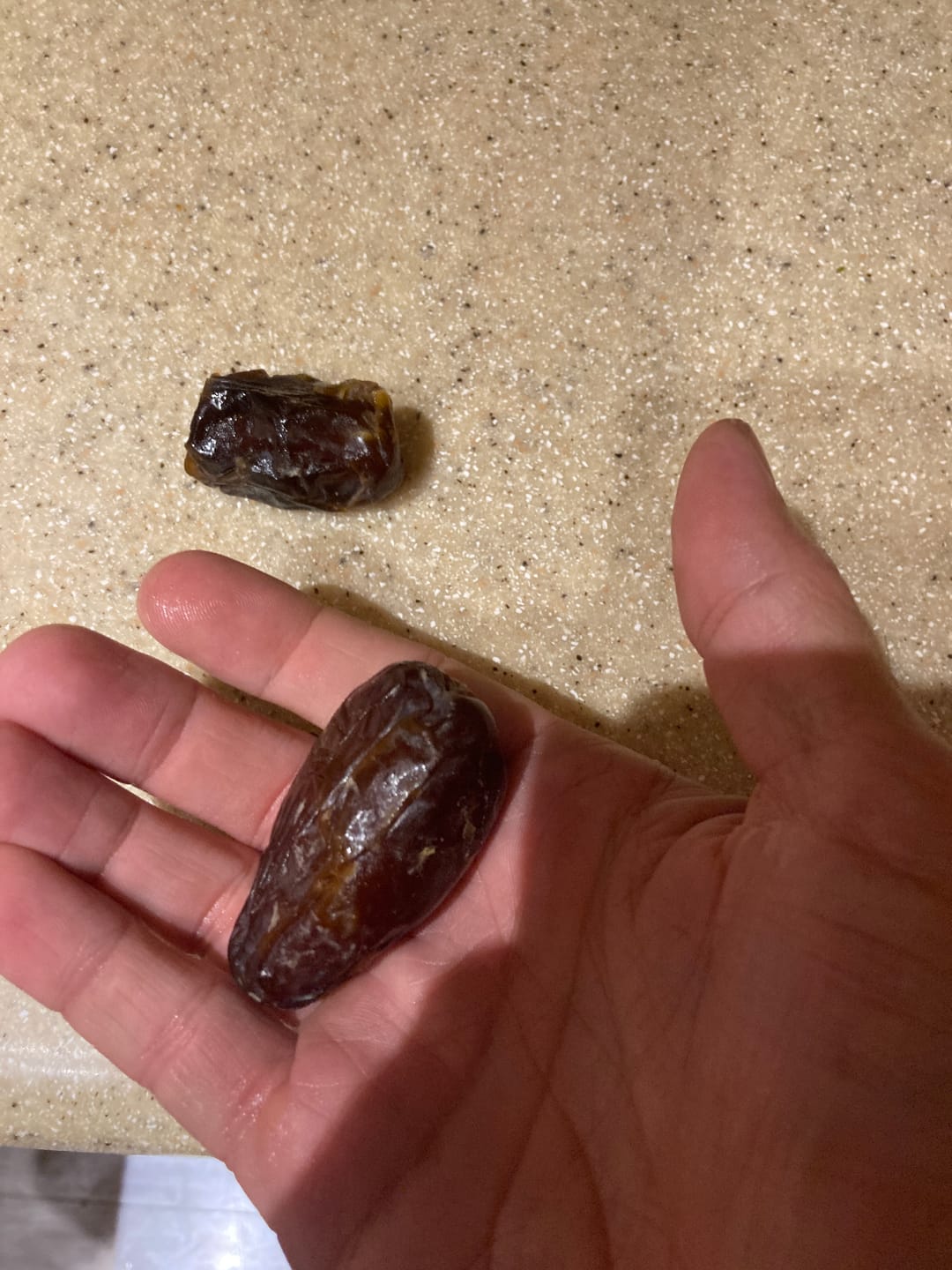 Customer photo review of Organic Rutab Medjool Dates Box