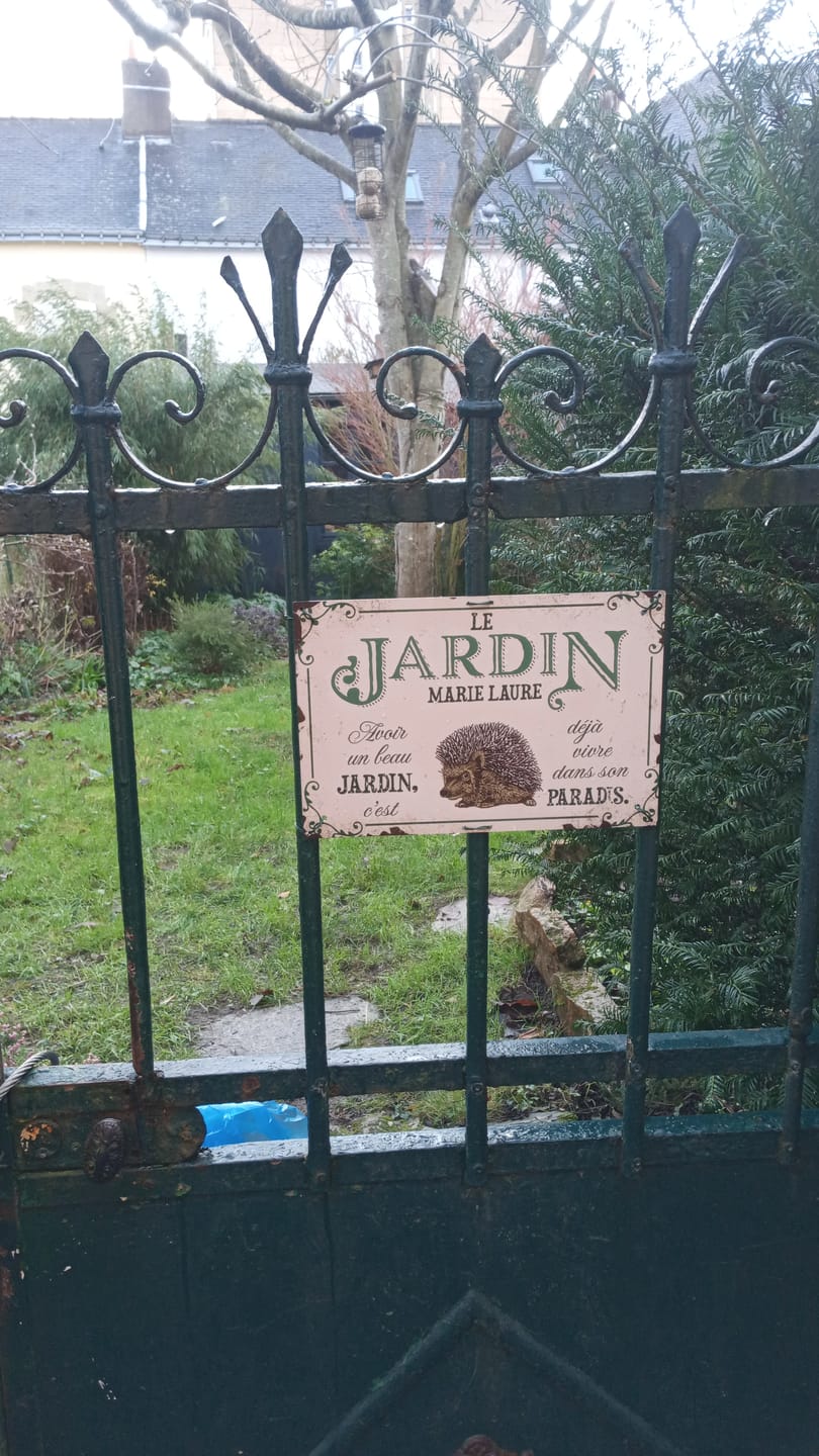 Customer photo review of Jardin | Pancarte Personnalisée