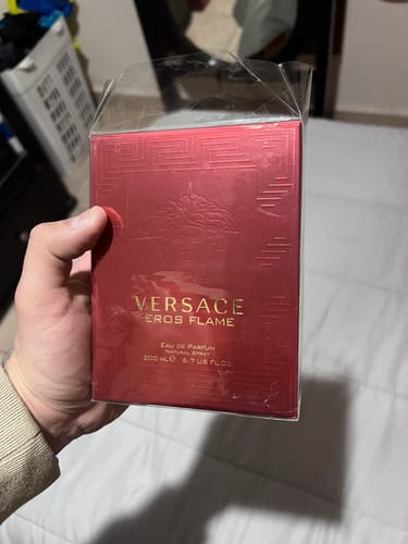 Reseña con foto de un cliente sobre Perfume Versace Eros Flame EDP