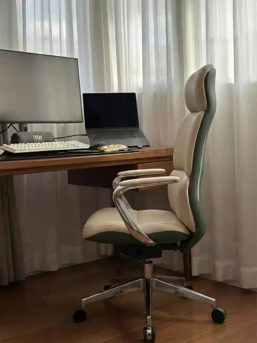 Customer photo review of Nolan Executive Leather Office Chair