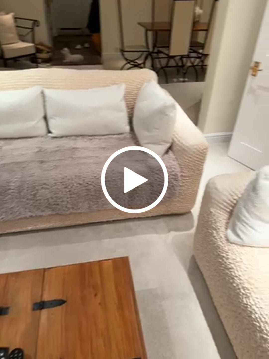 Customer video review of 4 Seater Sofa Cover - Beige, Microfibra Collection