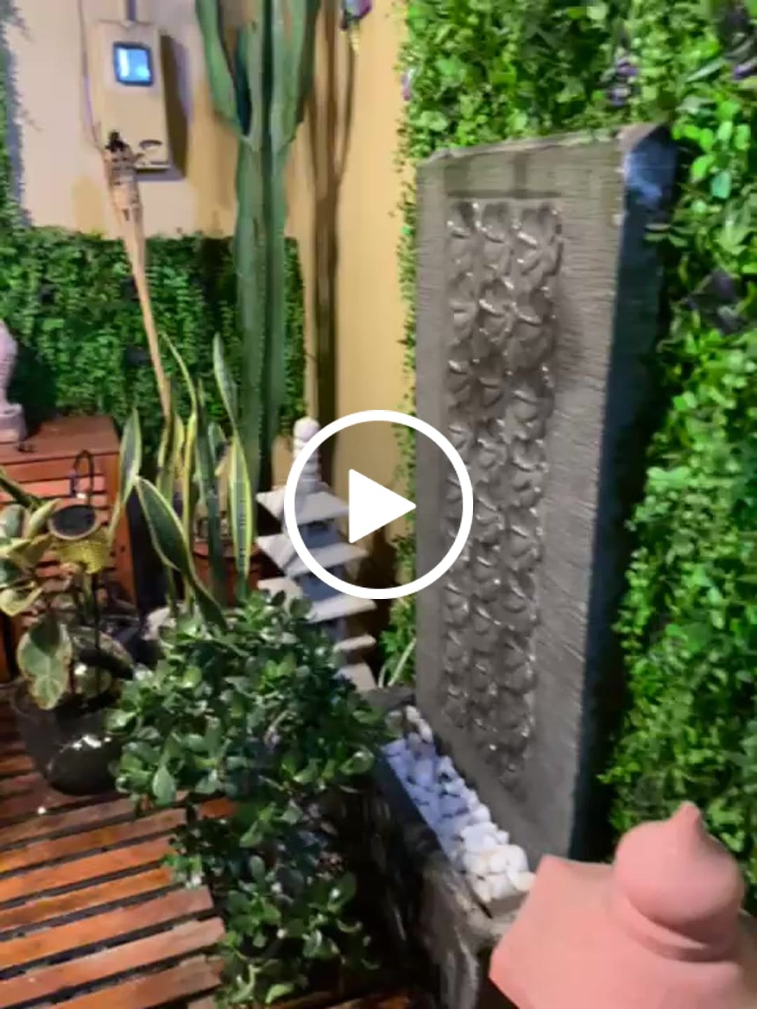 Customer video review of Colgante de Viento Solar - Luz Cálida / Metal / IP44