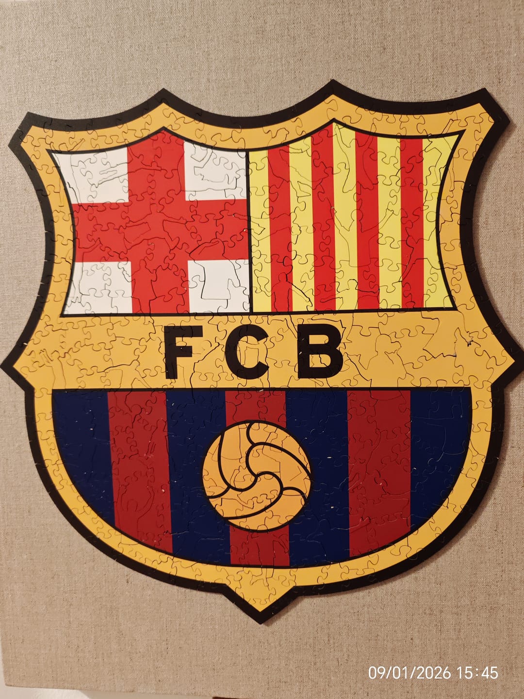 Customer photo review of FC Barcelona® Logo - Holzpuzzle