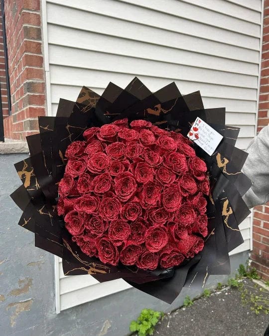 Customer photo review of Glitter Rose Bouquet Gift for Girlfriend & Boyfriend | Couple Anniversary Gift