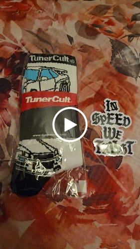 Customer video review of SKYLINE CREW SOCKS