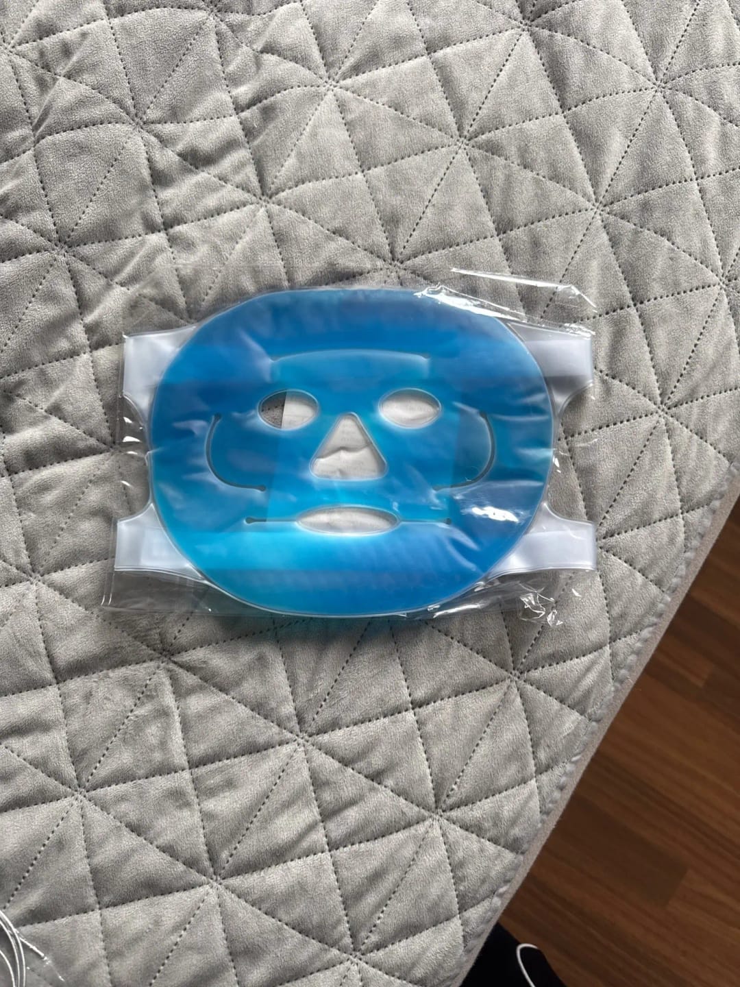 Customer photo review of Cooling Gel Mask Relief Ice Pack Reusable Hot And Cold Therapy