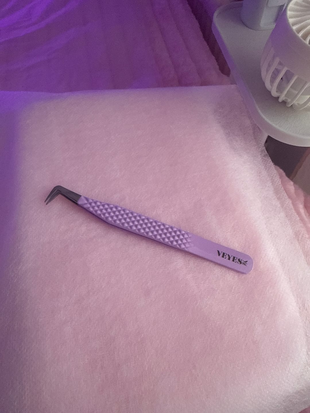 Customer photo review of L Boot Volume Lash Tweezer