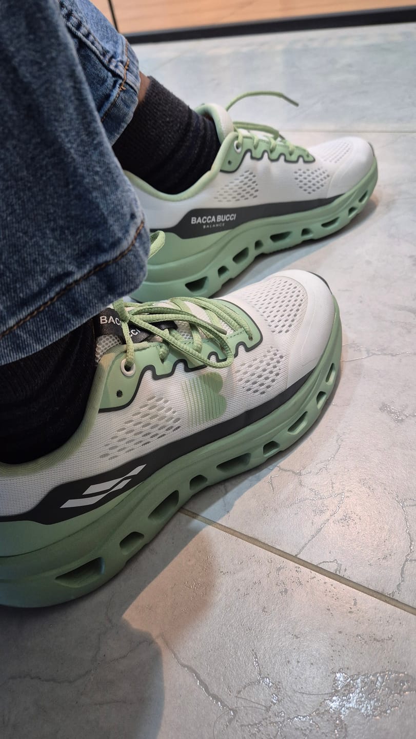 Customer photo review of Bacca Bucci BALANCE – Ultra-Light Rebound Sports Sneakers