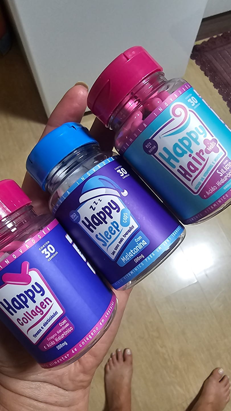 Customer photo review of Happy Hair 6 Potes + 6 Potes Grátis + 2 Colágenos + 1 Melatonina (Total 15 Potes)