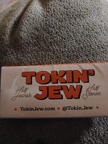 Customer photo review of Tokin’ Jew Star of David Rolling Papers