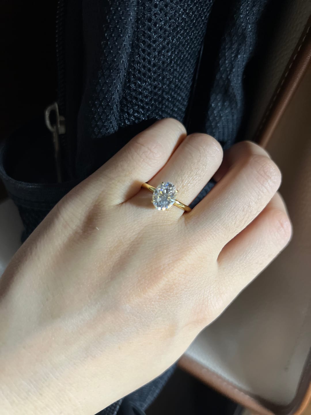 Customer photo review of S925 Moissanite 2.0 Ct ～5.5 Ct Oval Cut Yellow Gold/White Gold Promise Ring For Women