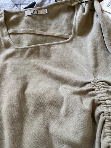 Customer photo review of LILY Stylish Long Sleeve Shirt