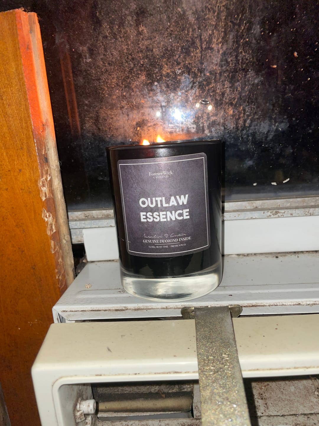 Customer photo review of Outlaw Essence Diamond Candle