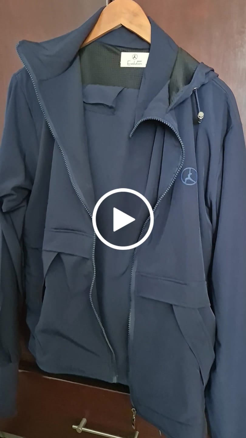 Customer video review of SET OVERTRIP AZUL MARINO (CASACA + CARGO)