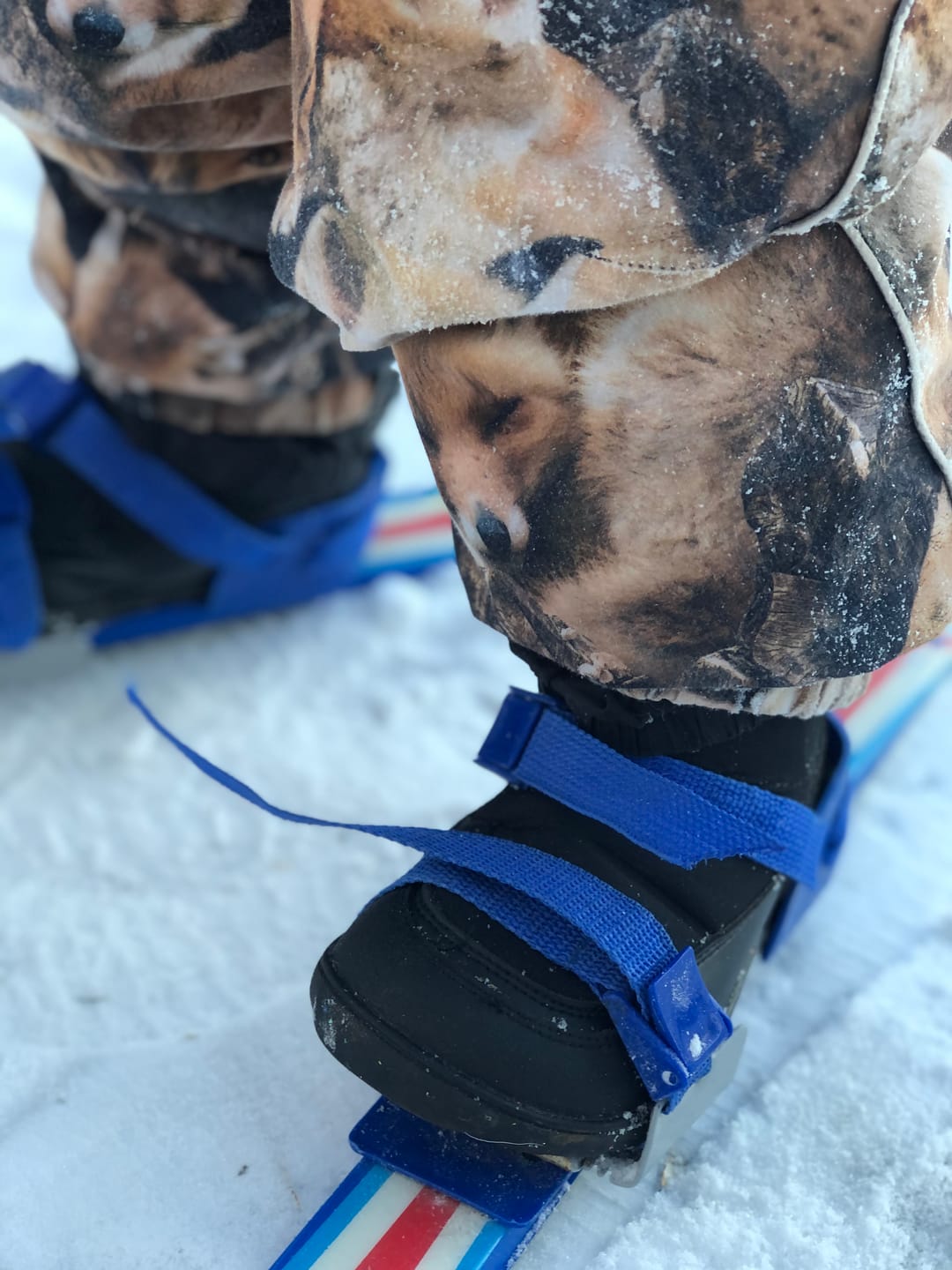 Customer photo review of Vaistoa Kinos lasten paljasjalkatalvisaappaat
