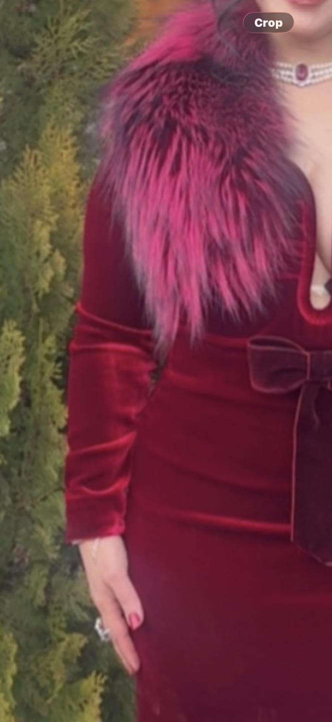 Customer photo review of Mr & Mrs Foulard Neck Donna Pink Fur