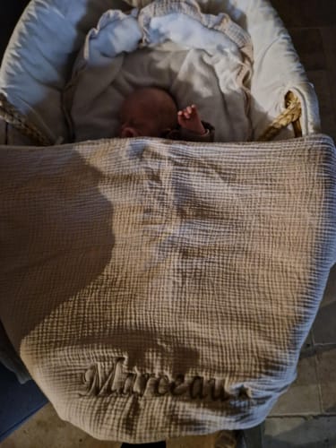 Customer photo review of Couverture Gaze de coton et Polaire