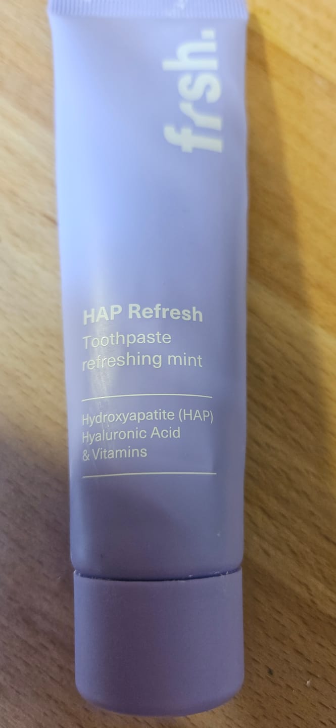 Customer photo review of HAP Refresh Toothpaste