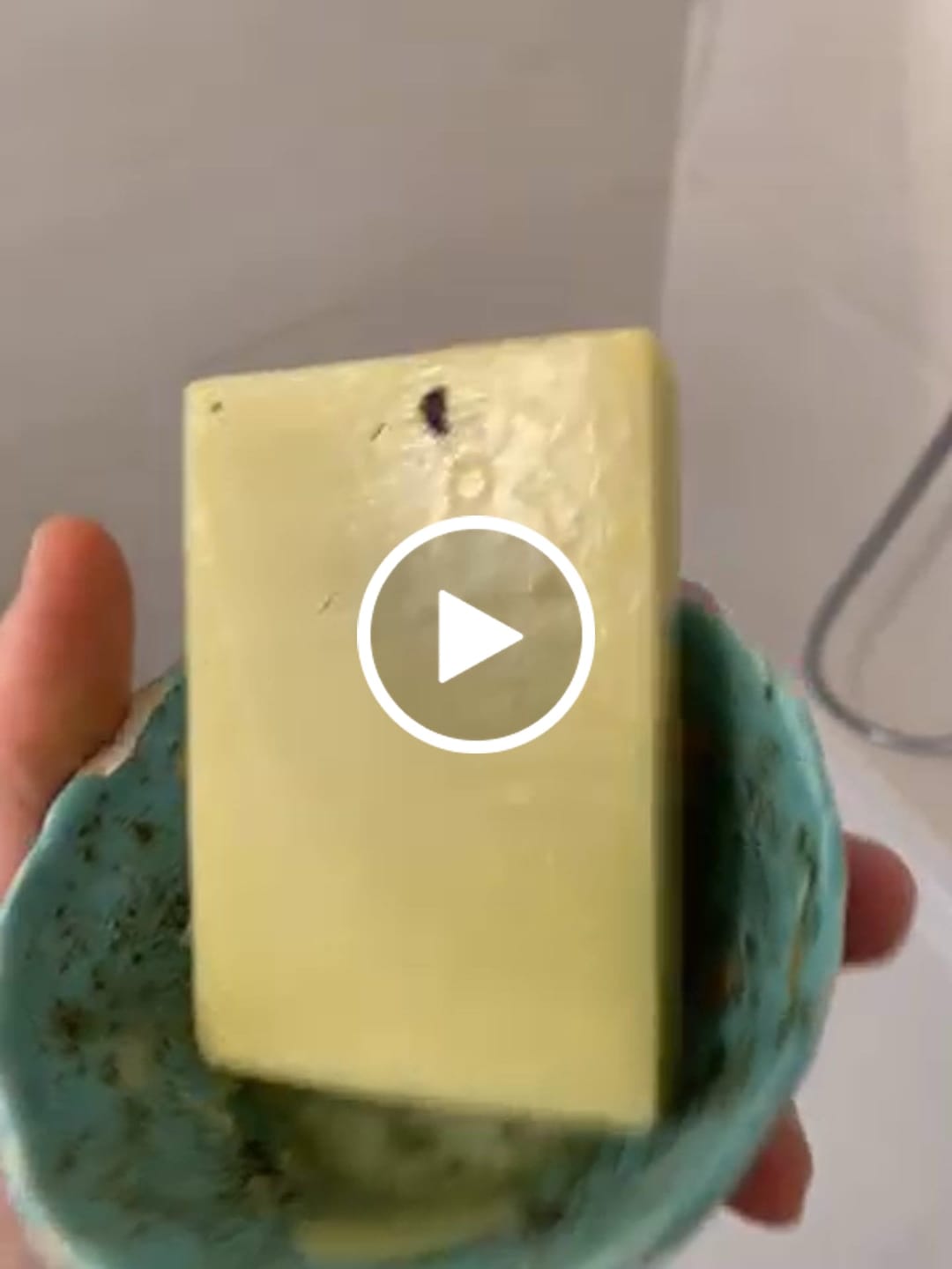 Customer video review of 8% Apple-Wonder Haarseife (Haarglanz & fluffig-weiches Haar)